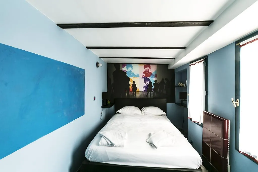 Halldis - Marais Haut Daire Paris