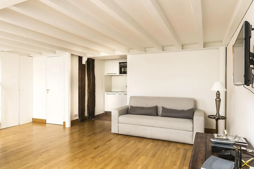 Halldis - Marais Haut Apartment *